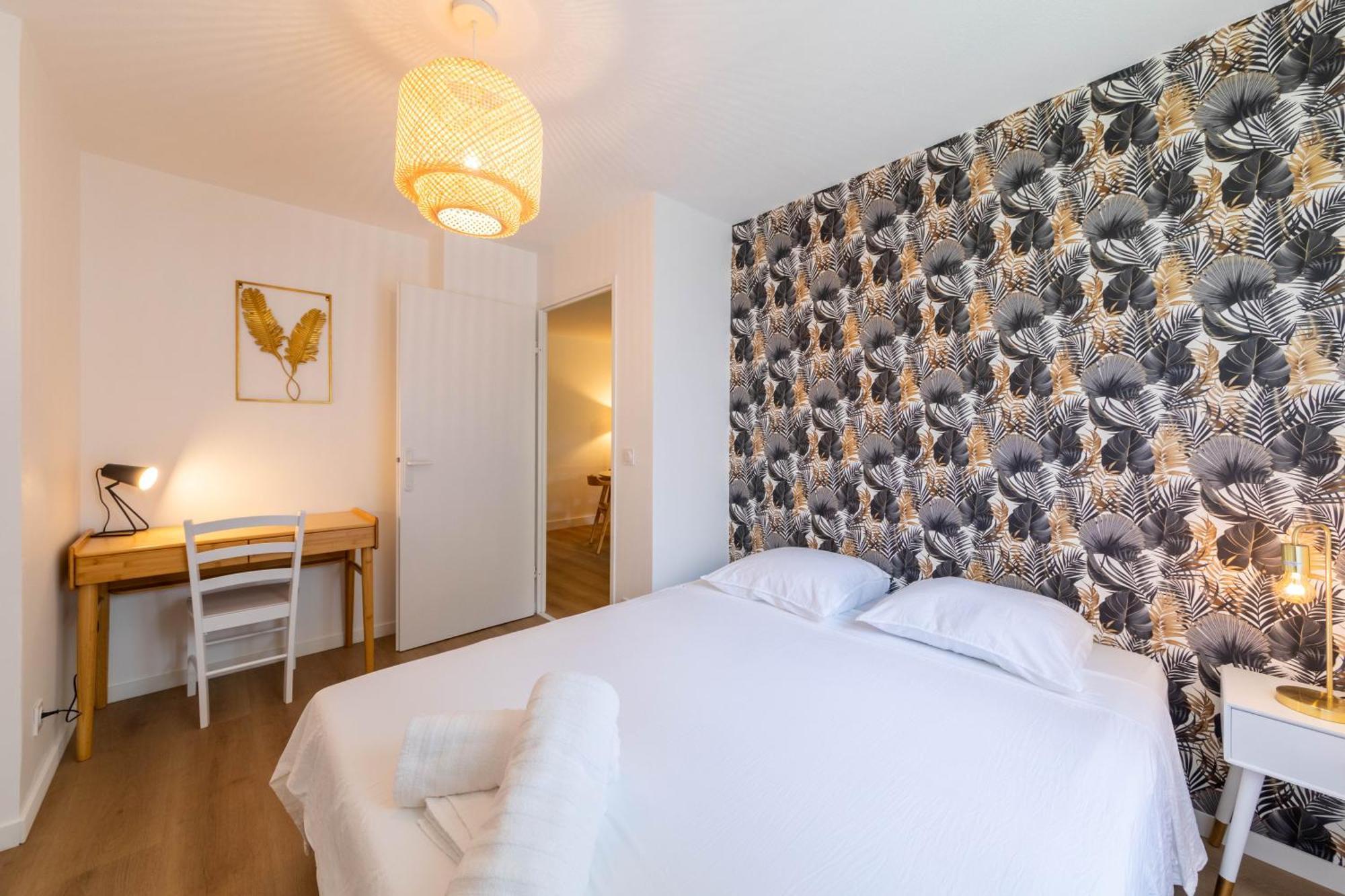 Zenitude-T3-Terrasse-Parking Apartment Agen Bagian luar foto