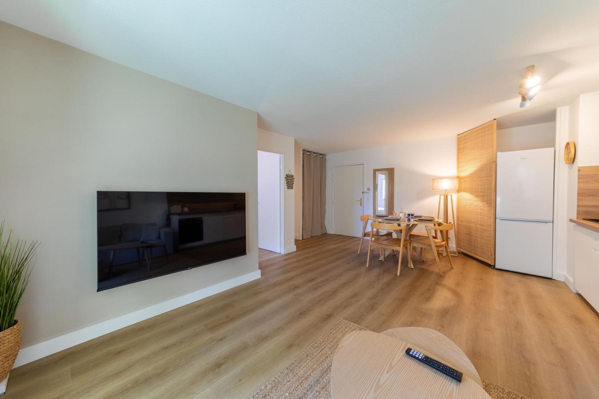 Zenitude-T3-Terrasse-Parking Apartment Agen Bagian luar foto